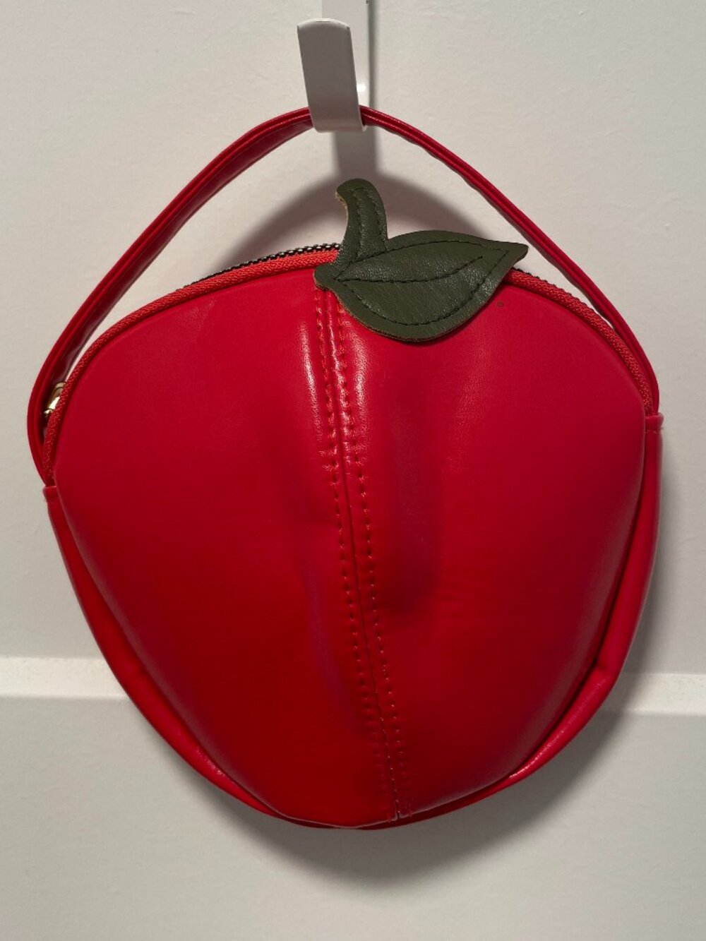 Novelty Red Apple‎ Shaped Mini Bag Tote Purse Faux Leather Kawaii Cottagecore